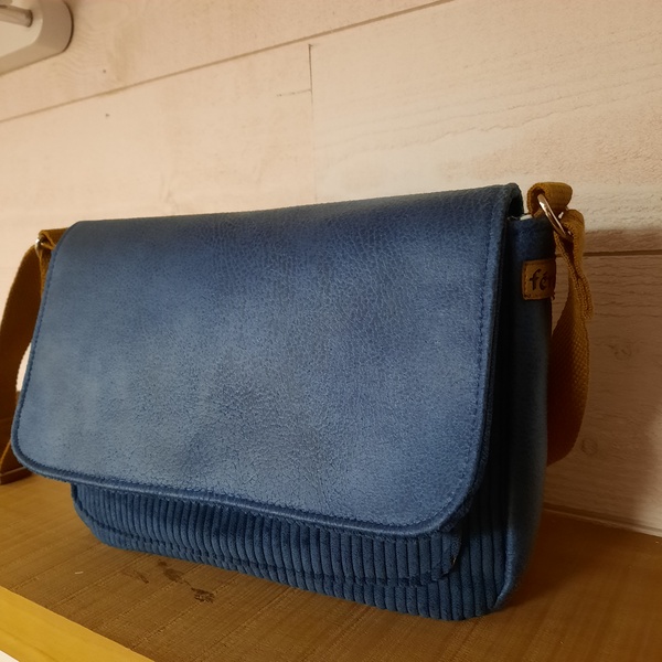 Sac bandoulière ''Aurore'' en velours bleu