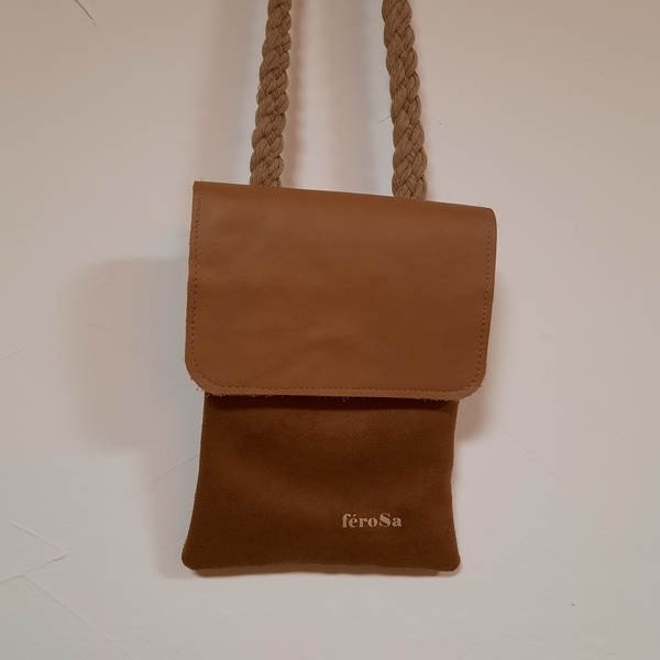 Sacoche téléphone marron