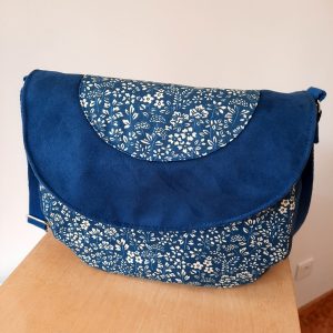 Sac à main fleuri bleu