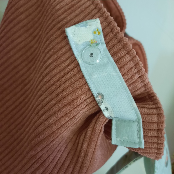 Sac à dos en velours rose - Panda sur le monde – Image 4