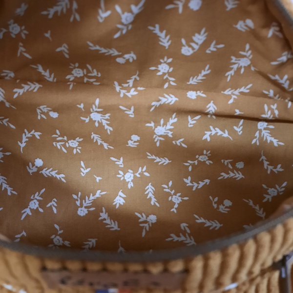 Sac banane en velours jaune – Image 5